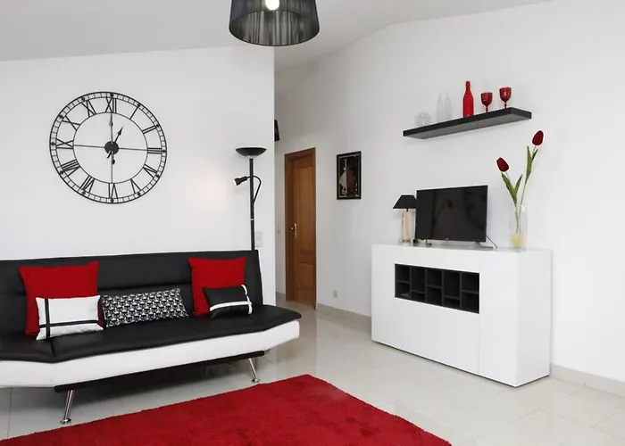 Wondrous Terrace In Center *